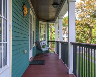 Luxury on Back Cove - Three Gables - Portland - Balcony