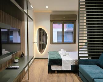 Sols Center Rooms - Tirana - Bedroom