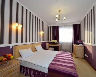 O'Azamat Hotel - Astana - Bedroom