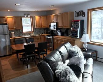 The Cottage on private gated 400 acre Reading Farms Estate - Reading - Cocina