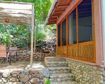 Casa Pacifico: Starlink, Ac & Superbly Located! - Mazunte - Patio