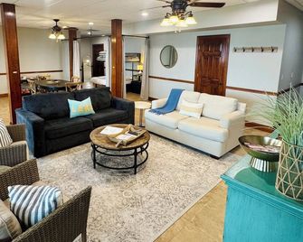Waterfront Lake Suite in the Shoals - Muscle Shoals - Lounge