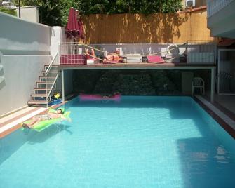 Sunrise Apartments - Marmaris - Pool