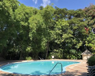 Tropical Escape Villa - Ocho Rios - Pool