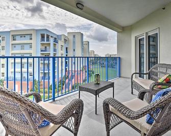 Walk to Ocean Condo with Pool in New Smyrna Beach - New Smyrna Beach - Balcony
