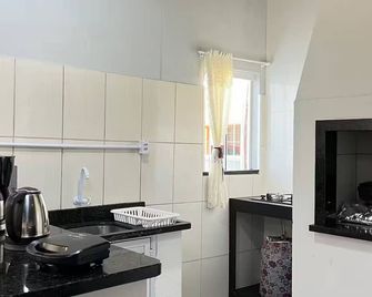 Pousada Suíte Suzena - Penha - Kitchen