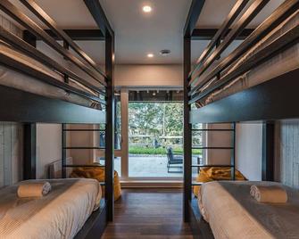 Avala - near Tremblant with hot tub sauna - by Platinum GI - La Conception - Habitación
