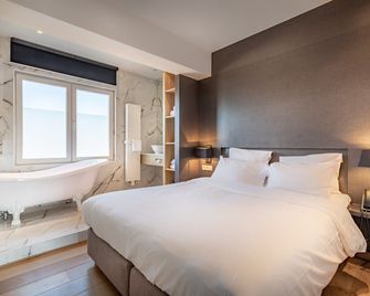 Hotel Carlton - גאנט - חדר שינה