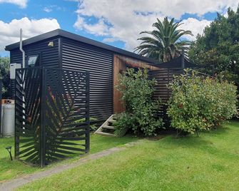 Private Cabin - Waihi - Building