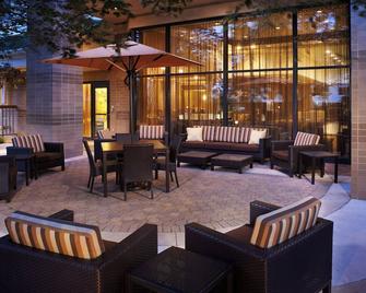 Courtyard by Marriott Kansas City Overland Park/Convention Center - Overland Park - Patio