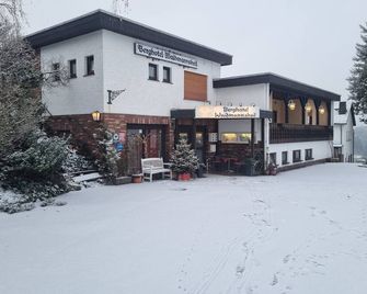 Berghotel Waidmannsheil - Battenberg - Edificio