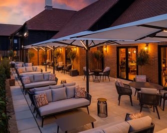 voco Fareham - Solent by IHG - Fareham - Patio