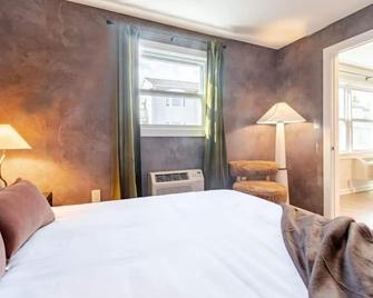Westville Haven Modern2BR Near Yale and Onsite Parking - New Haven - Bedroom