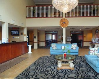 Lakeside Resort & Conference Center - Houghton Lake - Lobby