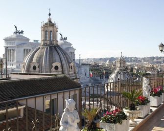Pace Helvezia - Rome - Bedroom