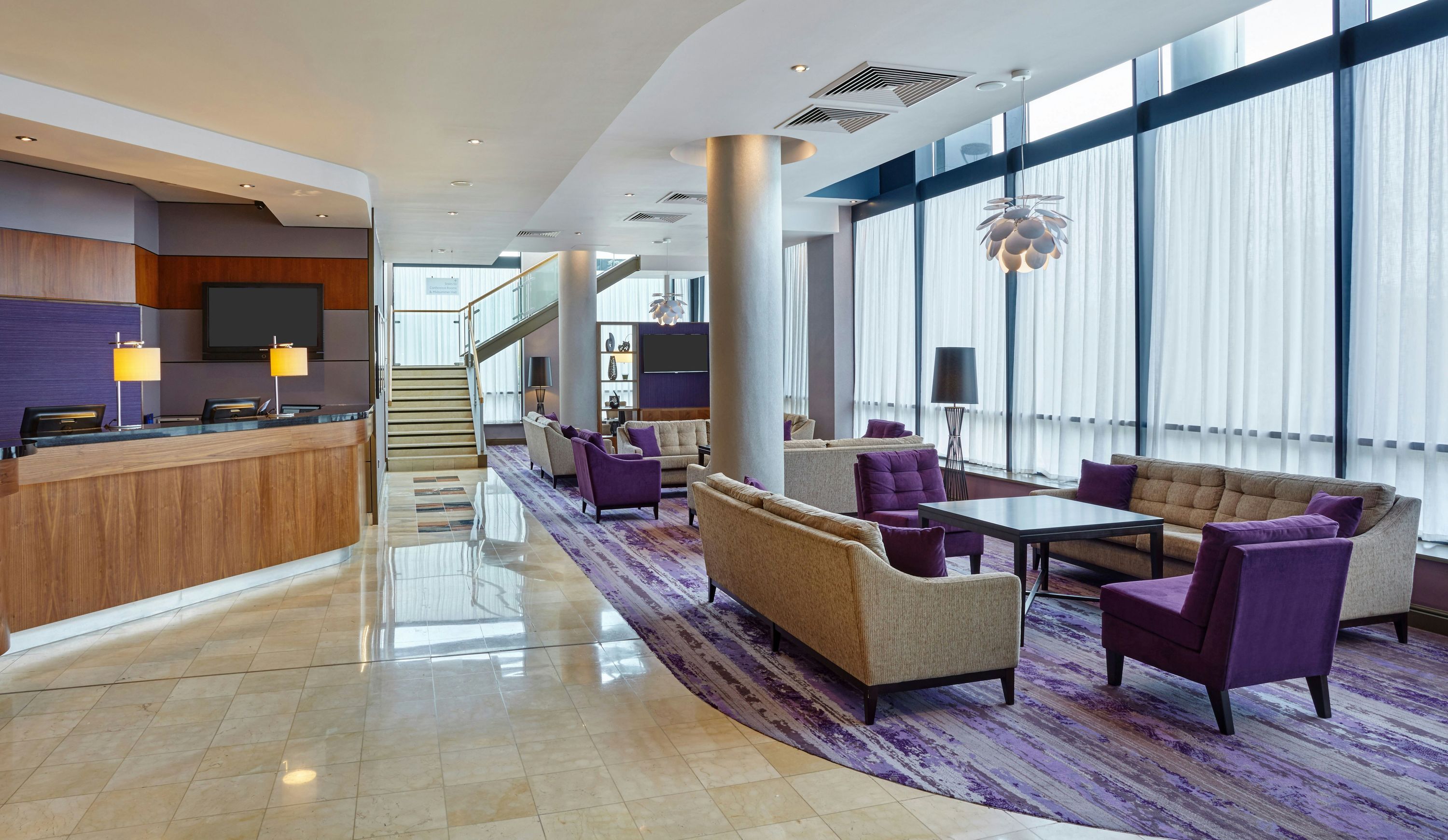Leonardo Hotel Milton Keynes - מילטון קיינס - לובי