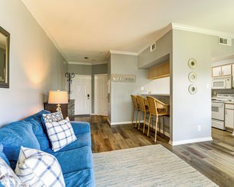 Lake Conroe Condo with Pool Access and Balcony! - Montgomery