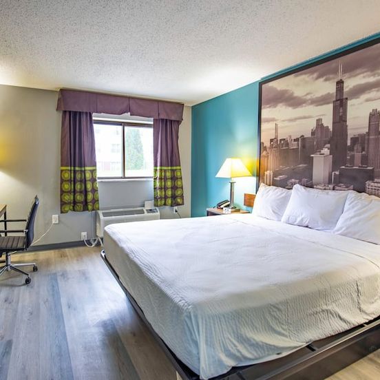 Bedroom view of Super 8 by Wyndham Rockford