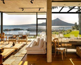 Hotel Awa - Puerto Varas - Lobby