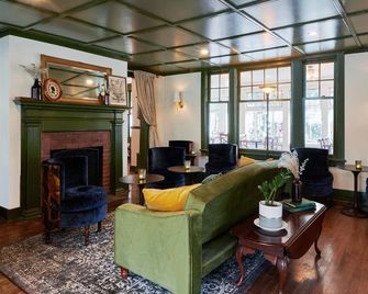 The Whitlock by The Lenox Collection - Lenox - Lounge