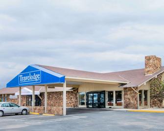 Travelodge by Wyndham Laramie - Laramie - Building
