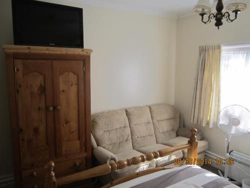 Queen Mary Inn - פול