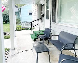 Home in Clear Lake - Clear Lake - Innenhof