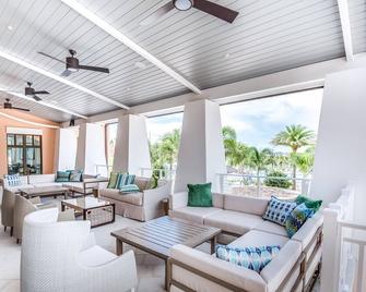 New Listing! Solara Resort, 8mi to Disney & 15mi to Universal - FS261026 - Lake Buena Vista - Lounge