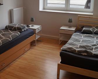 Ferienwohnung Uebach Palenberg Marktplat - Baesweiler - Bedroom
