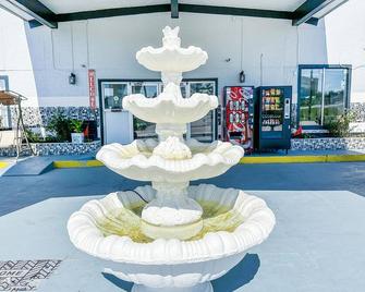 Paradise Inn By OYO Hattiesburg North - Hattiesburg - Edificio