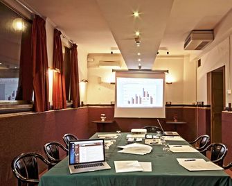 Hotel Delle Muse - Rooma - Neuvotteluhuone