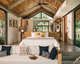 Villa Escape Burasari - Phuket City - Bedroom