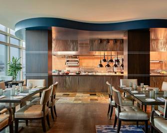 Fairmont Vancouver Airport In-Terminal Hotel - Richmond - Restaurant