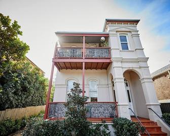 Courtyard Esperanza - Sunny Heritage Chic - Sydney - Bangunan