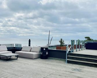 Lieblingsplatz Hotel Surf Rescue Club - Grömitz - Balcón