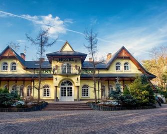 Dworek Binkowski - Kielce - Building