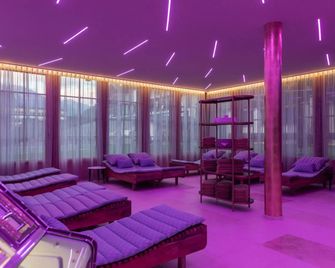 Raffl's Tyrol Hotel - Sankt Anton am Arlberg - Lounge