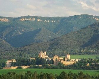 Hotel Rural y Apartamentos Villa Engracia - L'Espluga de Francoli - Buiten zicht