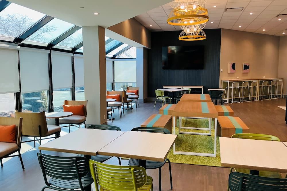 Spark by Hilton Montreal Brossard - Броссар - Ресторан