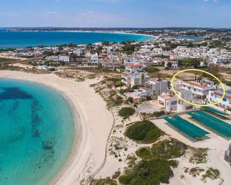 Tabu' Apartments by BarbarHouse - Porto Cesareo - Building