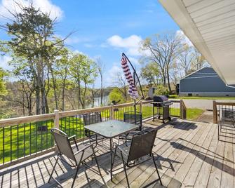 Pitman Creek Overlook - Somerset - Balcony