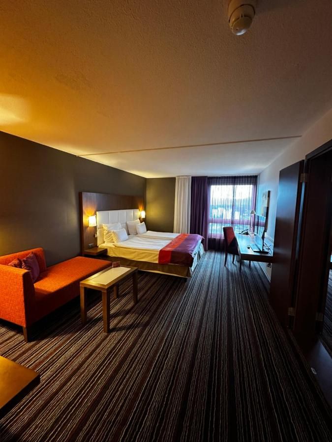 Mövenpick Hotel Zürich Airport