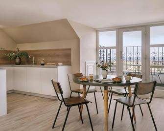 Sonder Royal Garden Apartments New Town - Edinburgh - Ruokailuhuone