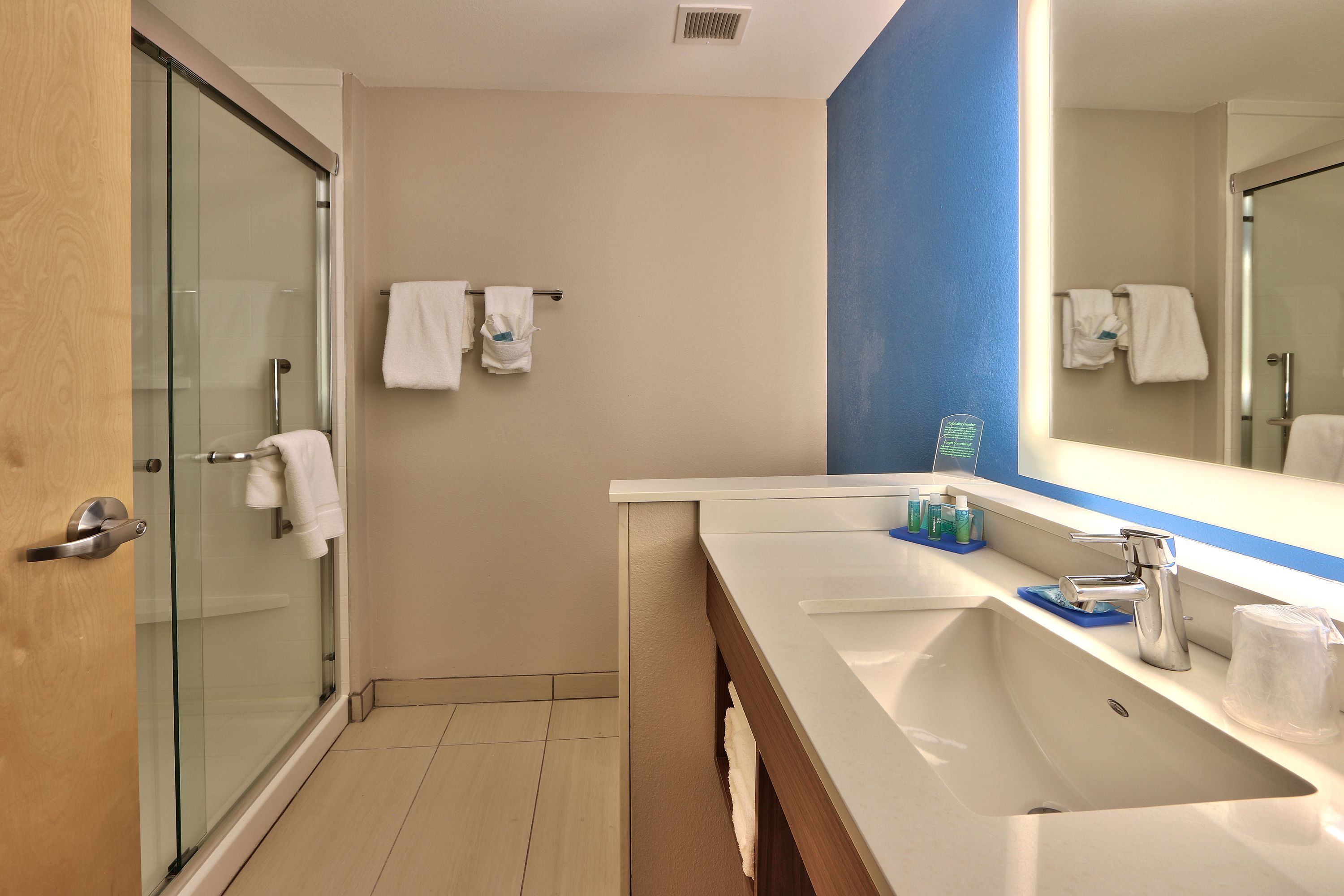 Holiday Inn Express & Suites Roswell By IHG - רוזוול - חדר שינה