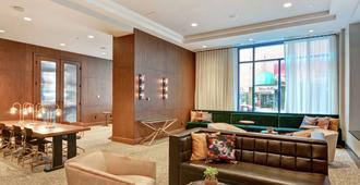 The Cincinnatian Hotel, Curio Collection by Hilton - Cincinnati - Sala de estar