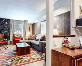 Horizons 4 189 Downtown Location On Shuttle Route, Great Complex Amenities by RedAwning - Mammoth Lakes - Soggiorno