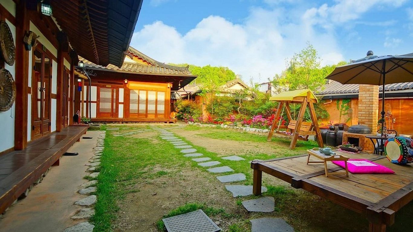 Jeonju Hanok Village Seoro