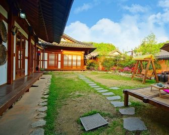 Jeonju Hanok Village Seoro - Jeonju - Patio