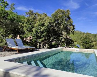 Mas de l'Arlequi - Rojals - Pool