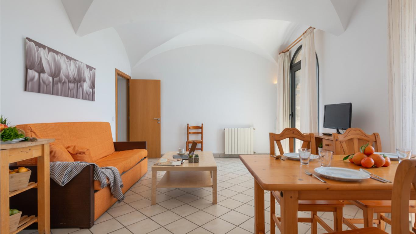 Petit Hotel Hostatgeria Sant Salvador